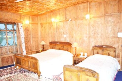 Lion Of Kashmir House Boat, Srinagar 2